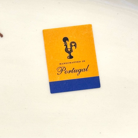 Flying Reindeer Oval Shaped Ceramic Serving Dish - Farval Ceramics Portugal - Picture 3 of 4